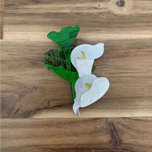 Erstwilder Sans Madonna Brooch flower Pin NWOT